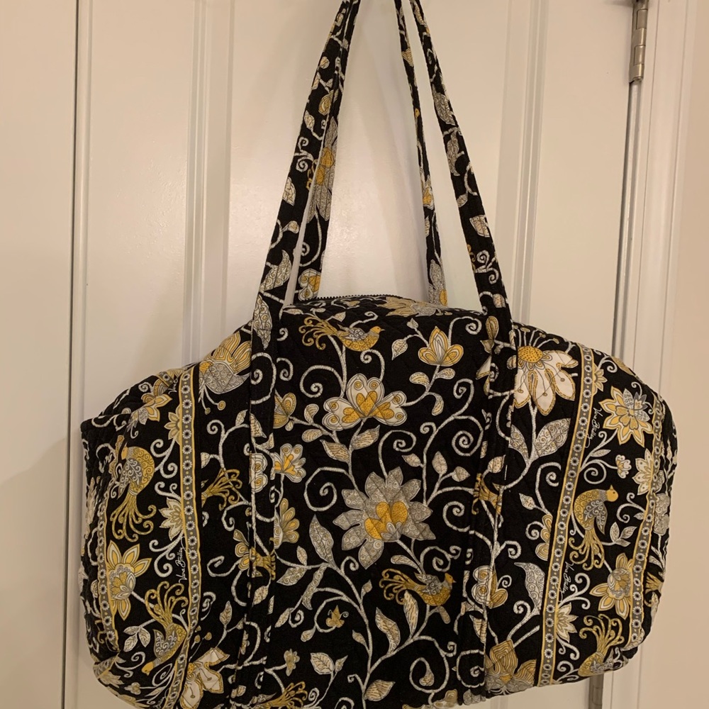 EUC Vera Bradley Duffel in Yellow Bird